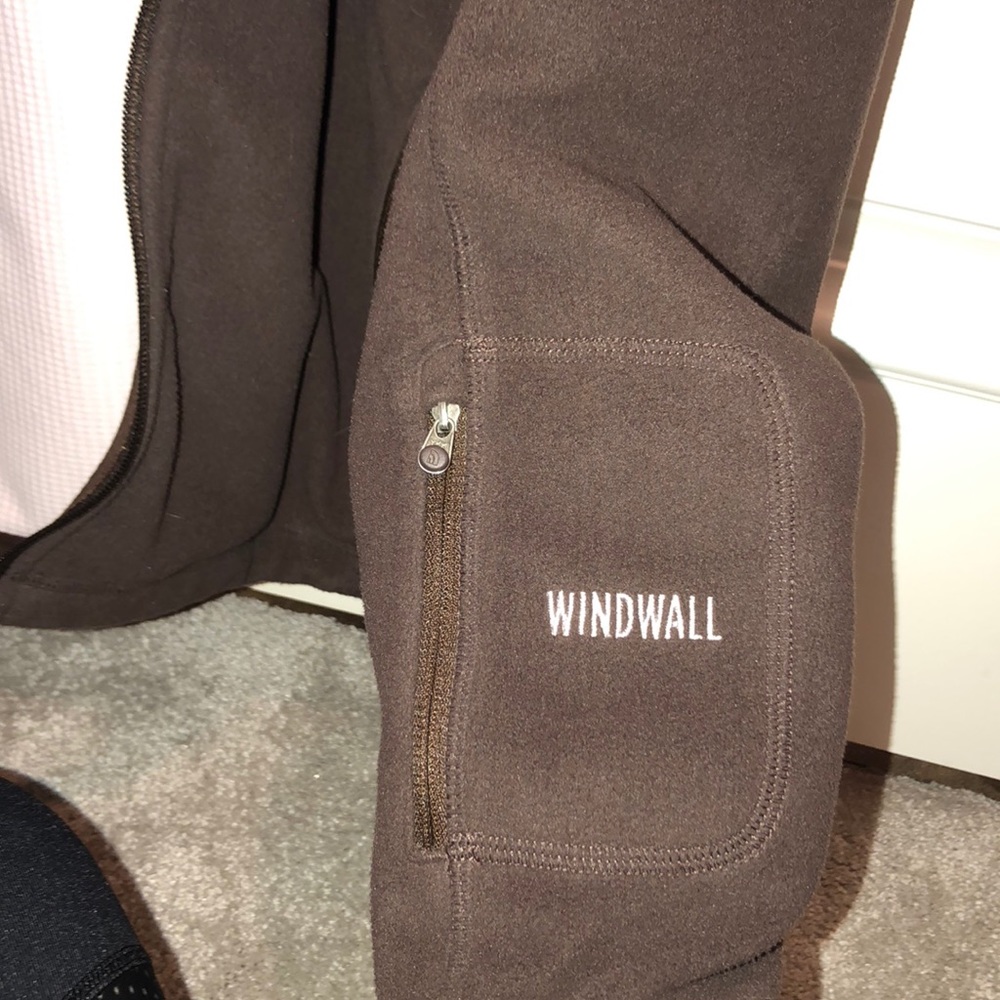 North Face Hooded Zip up jacket - Picture 4 of 4